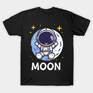 Cute Kawaii astronaut on the moon T-Shirt